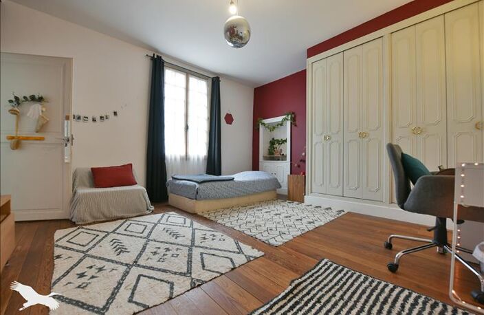 Maison en pierre de 8 pièces principales — photo 2