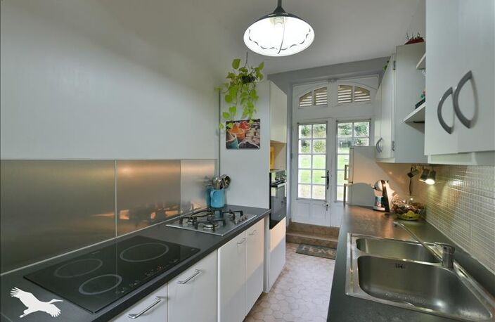 Maison en pierre de 8 pièces principales — photo 4