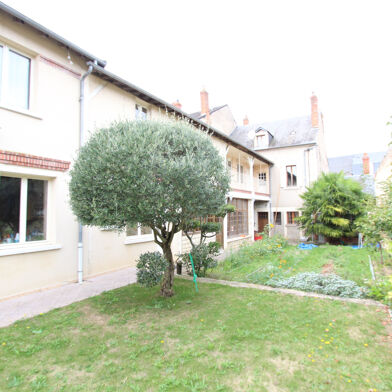 Maison 14 pièces 445 m²