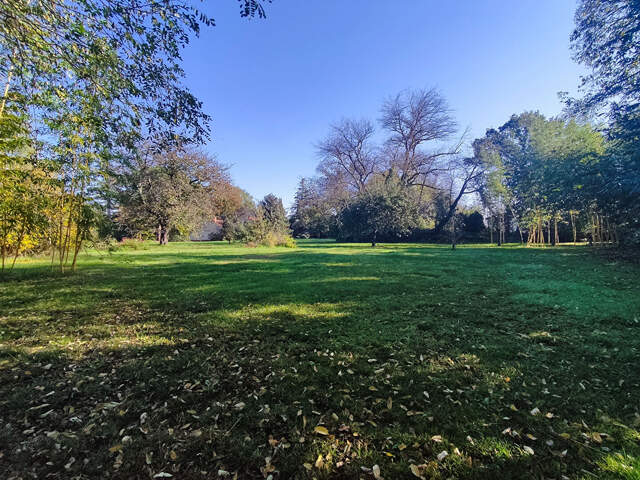 terrain constructible de 1567 m² — photo du bien