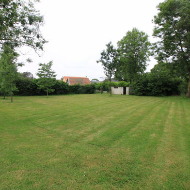 Terrain 650 m²