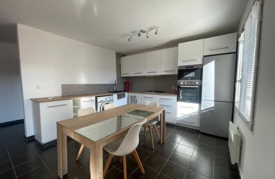 location appartement 1 100 € CC /mois à proximité de La Destrousse (13112)