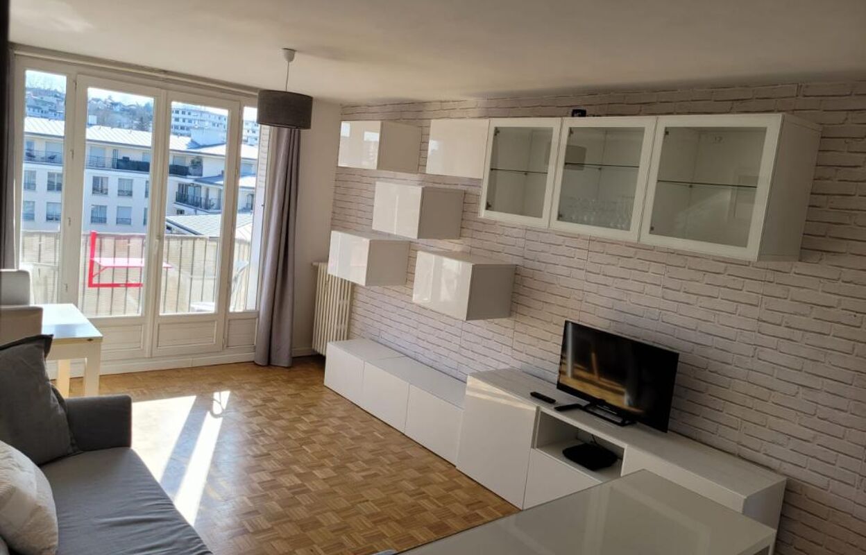 appartement 3 pièces 57 m2 à louer à Châtillon (92320)