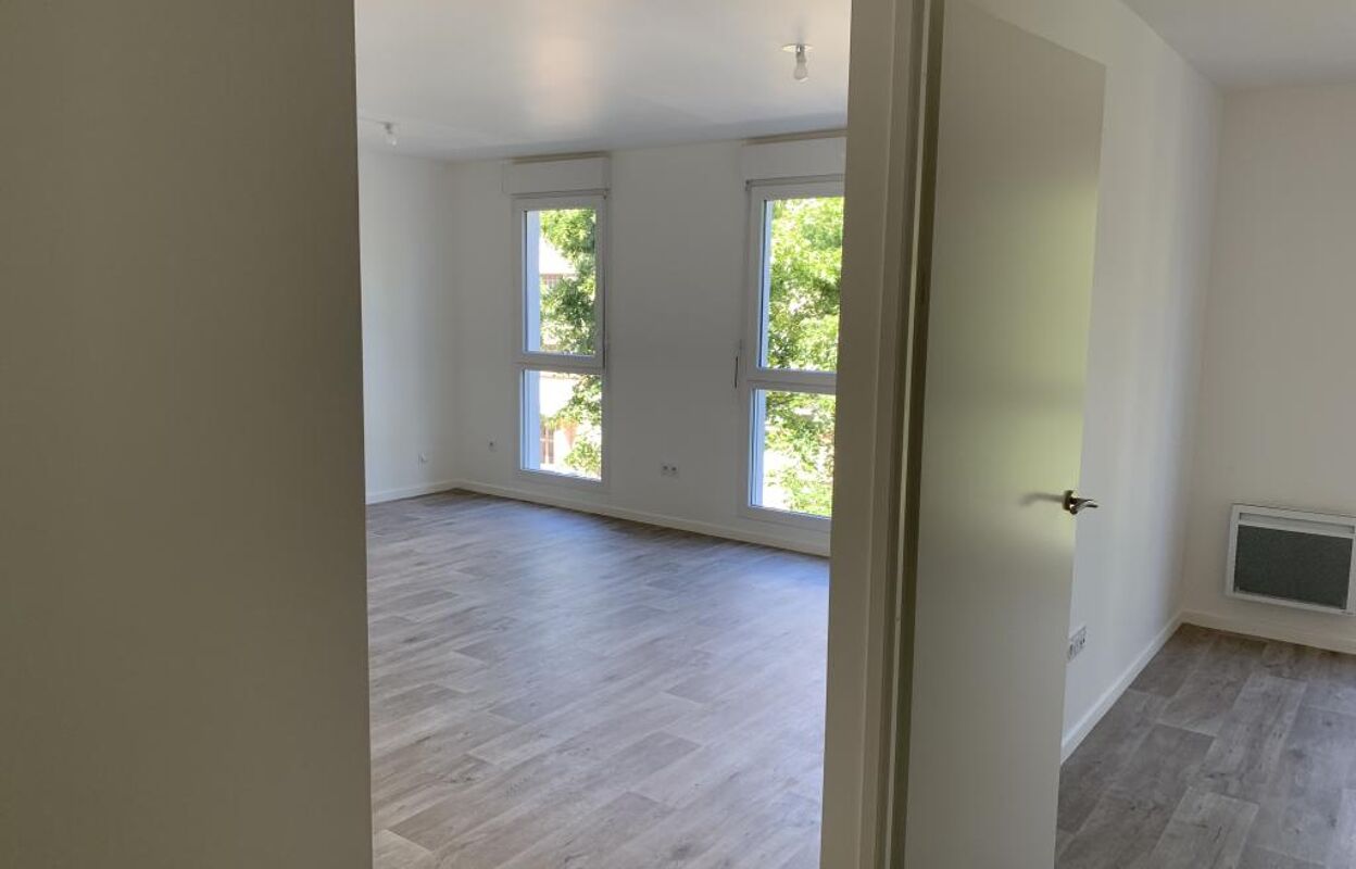 appartement 2 pièces 43 m2 à louer à Thiais (94320)