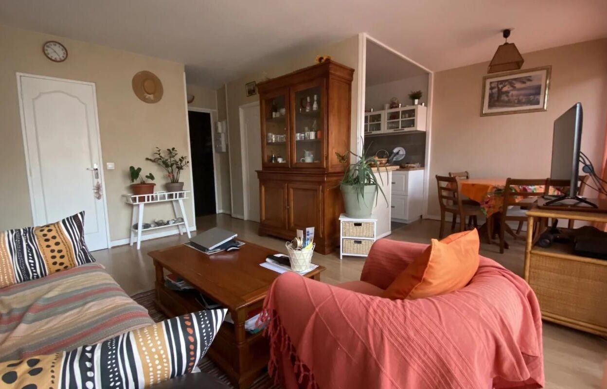 appartement 2 pièces 45 m2 à vendre à Plaisir (78370)