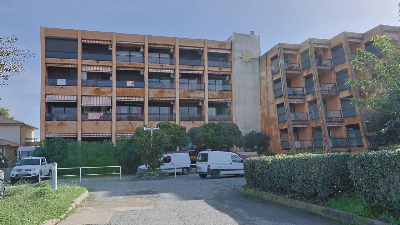 appartement  pièces 25 m2 à vendre à Santa-Lucia-Di-Moriani (20230)