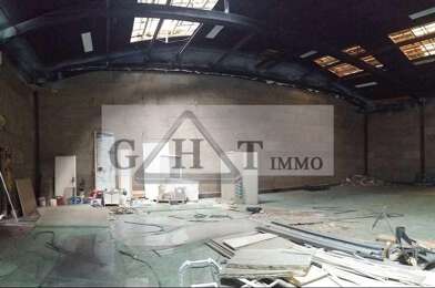 Local industriel  3300 €