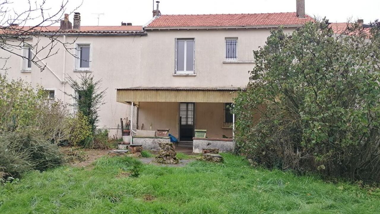 maison 9 pièces 168 m2 à vendre à Cholet (49300)