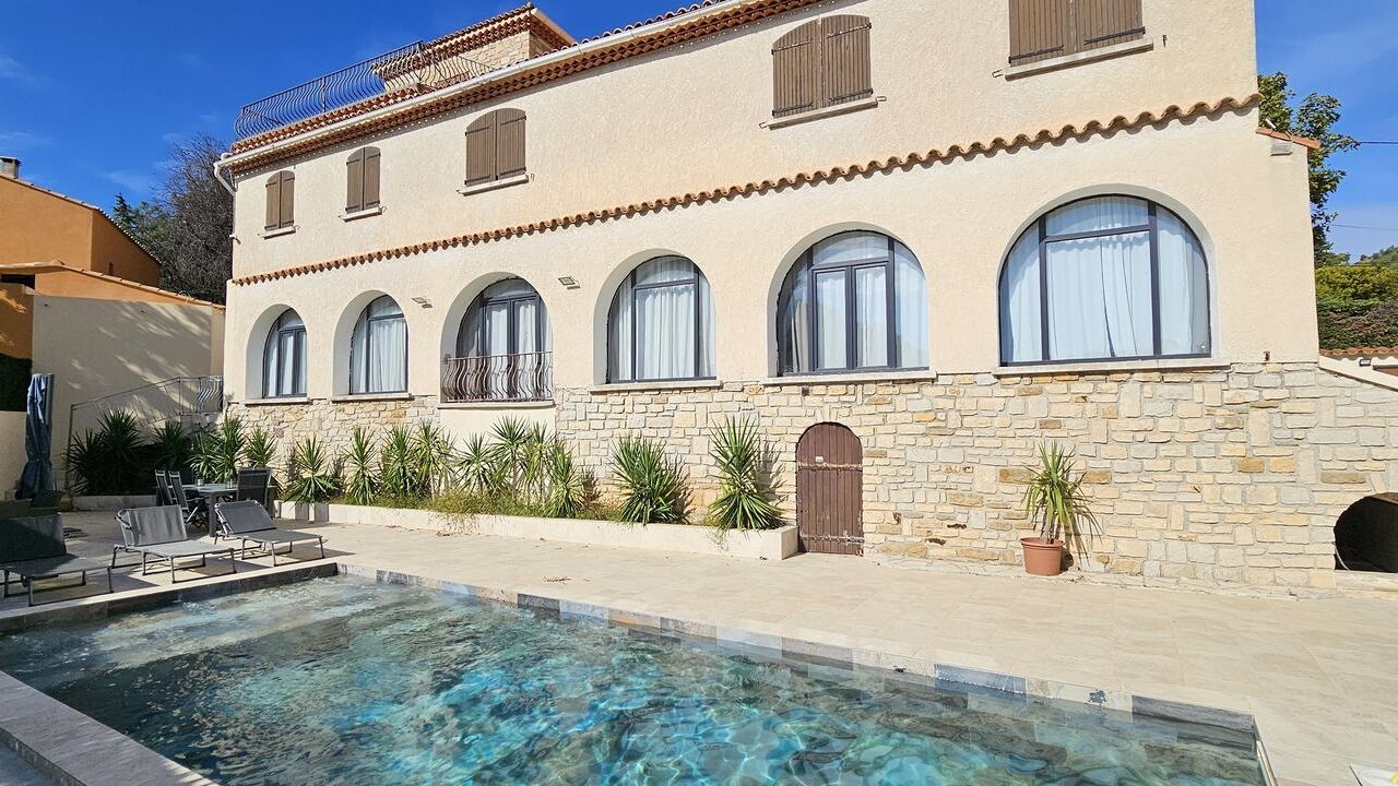 maison 7 pièces 388 m2 à vendre à La Ciotat (13600)