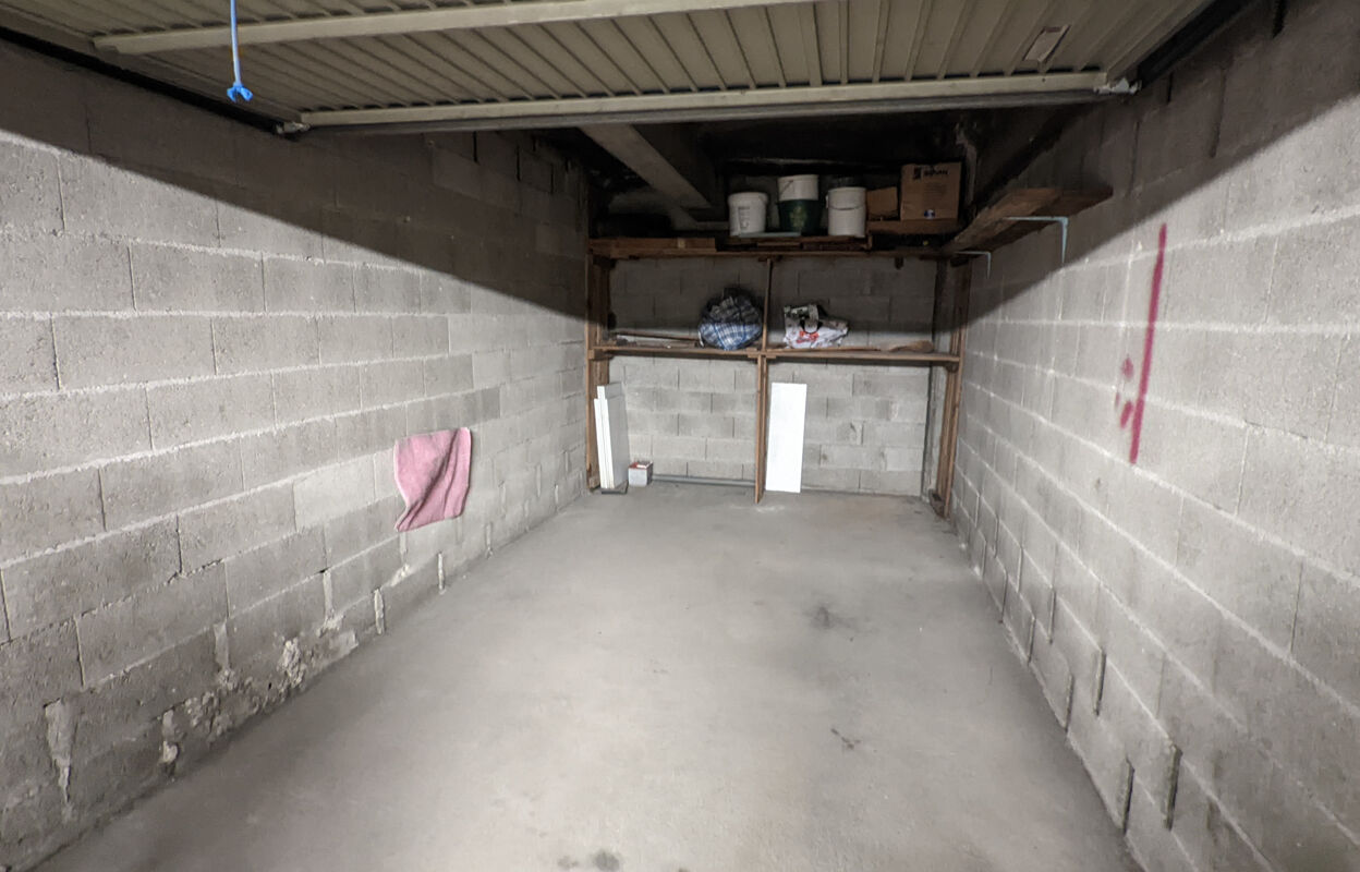 garage  pièces 16 m2 à vendre à Chenôve (21300)