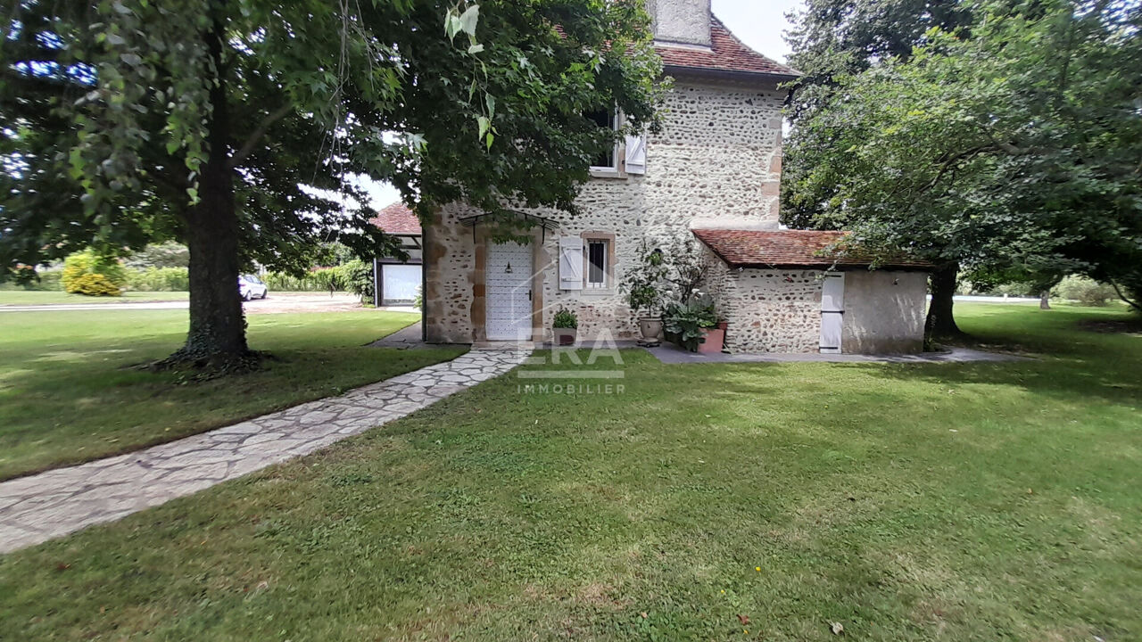 maison 7 pièces 243 m2 à vendre à Thèze (64450)