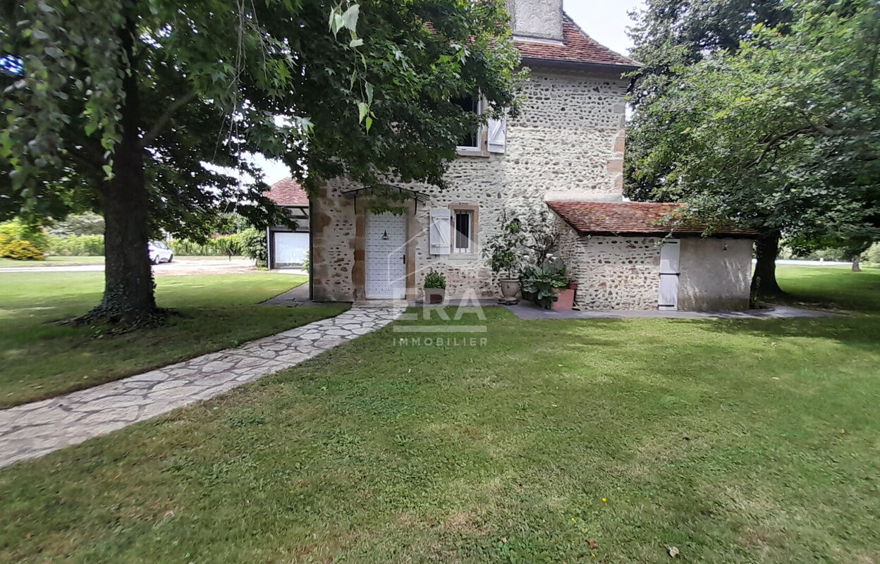 maison 7 pièces 243 m2 à vendre à Thèze (64450)