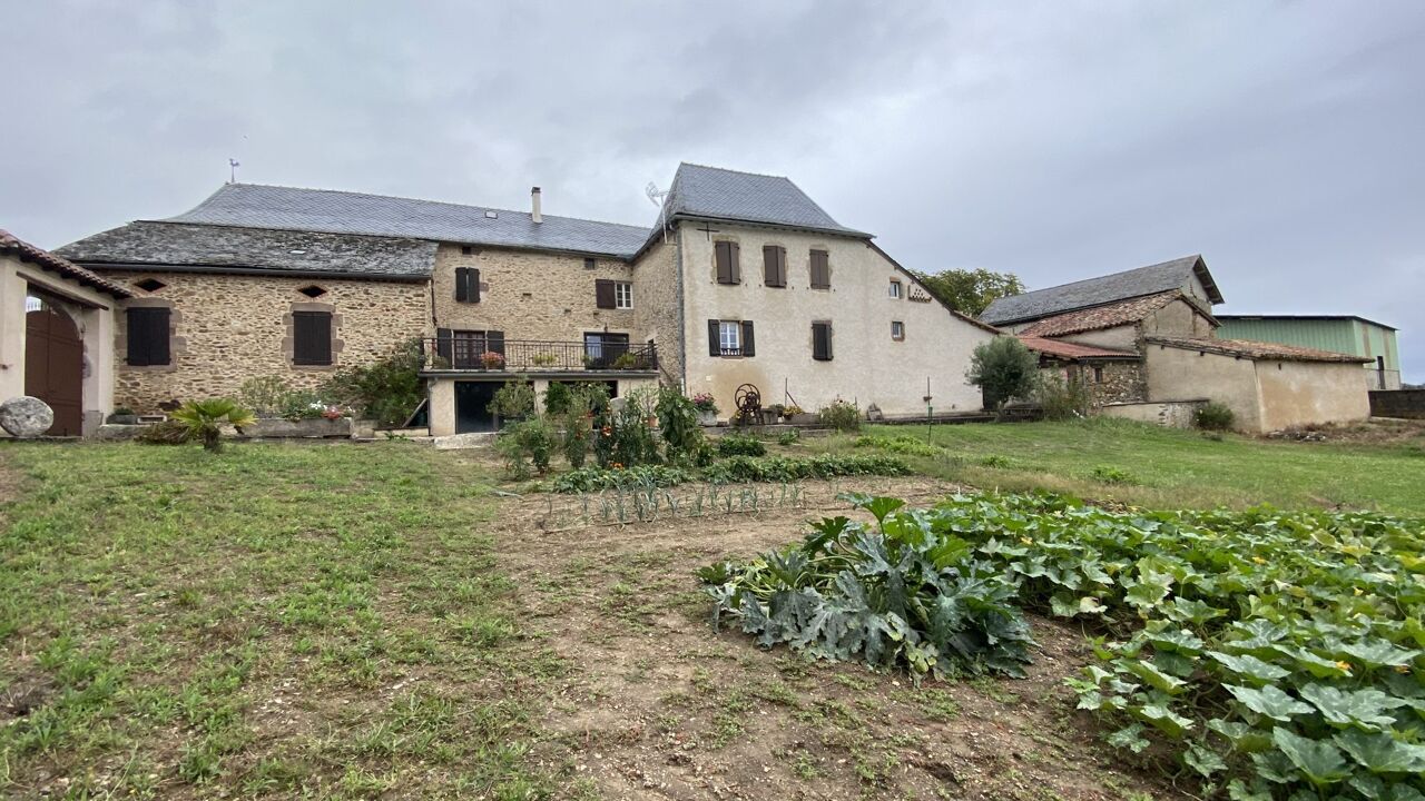 maison 8 pièces 300 m2 à vendre à Monestiés (81640)