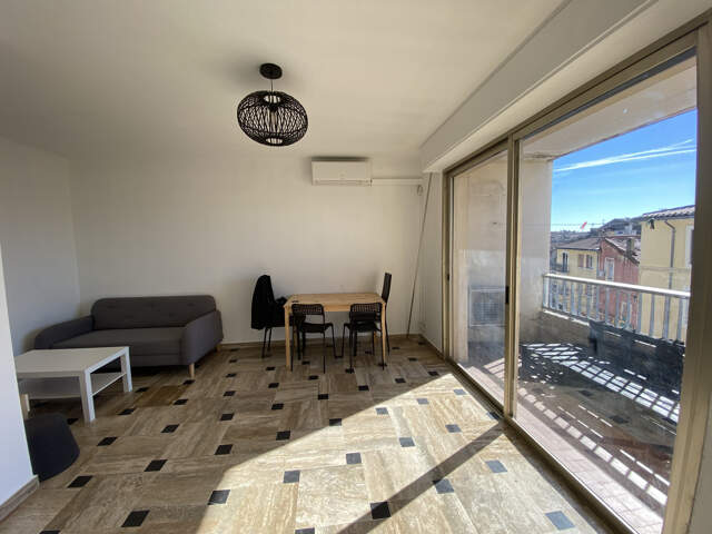 LUNEL - A LOUER - 2 PIECES MEUBLE DE 34M2 AVEC TERRASSE - 56 — photo du bien