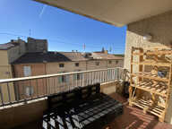 LUNEL - A LOUER - 2 PIECES MEUBLE DE 34M2 AVEC TERRASSE - 56 — photo 3