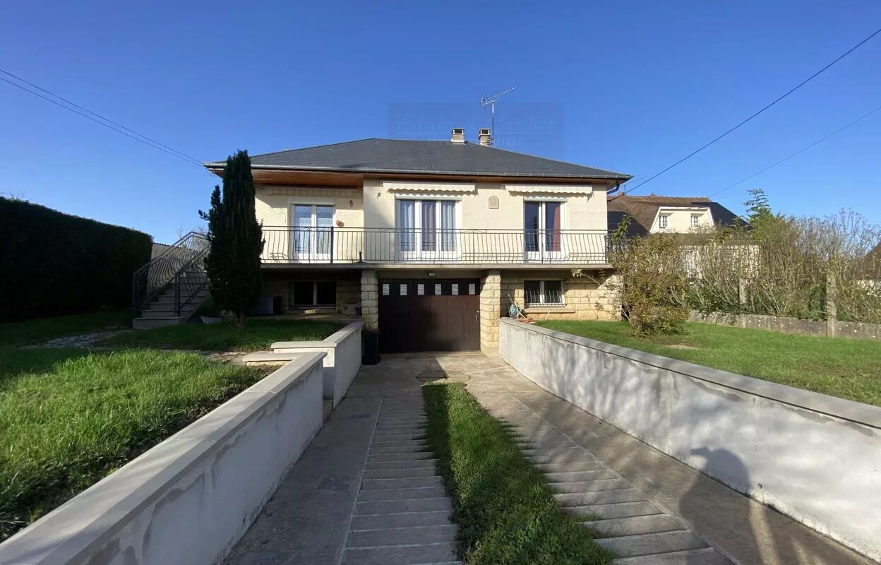 maison 5 pièces 94 m2 à vendre à Château-Renard (45220)