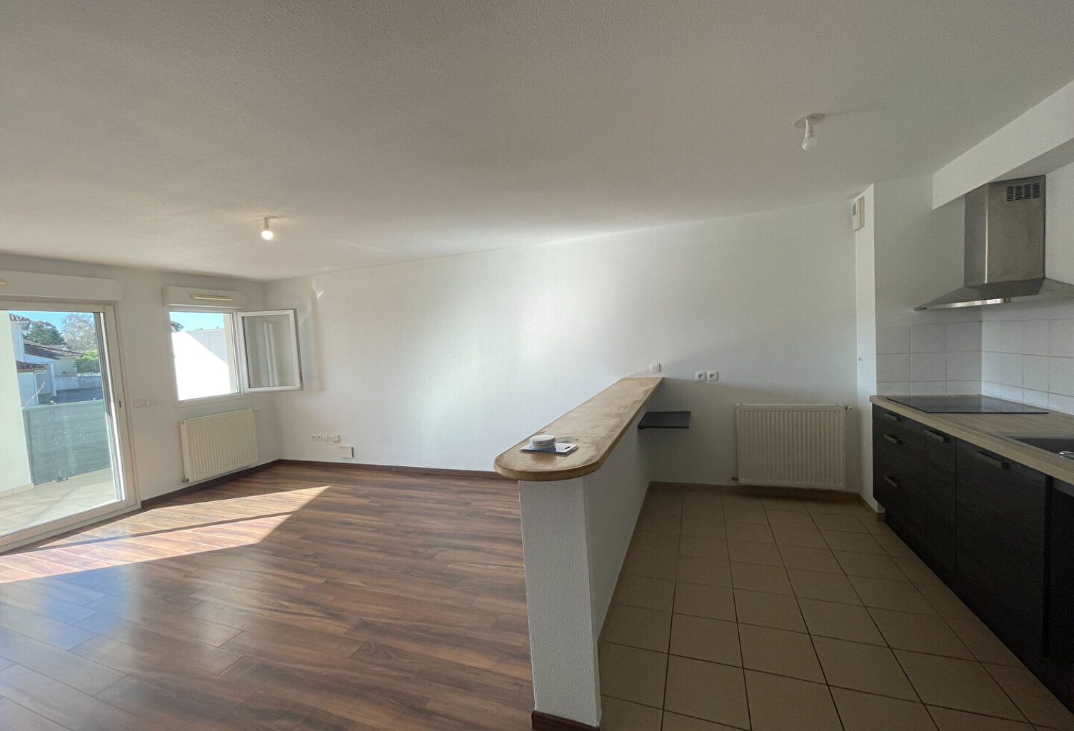 APPARTEMENT T3 DE STANDING À VENDRE À LONS — photo 1