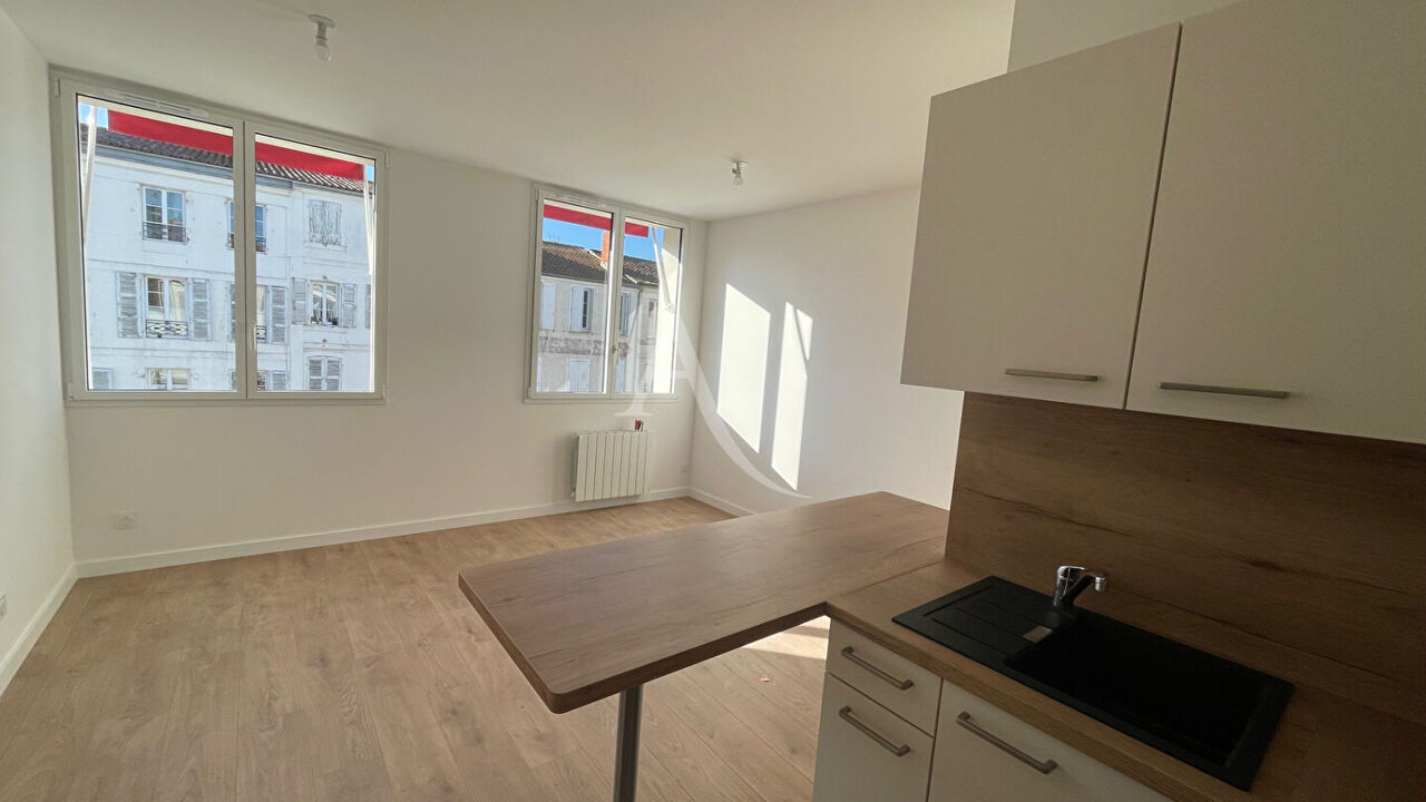 appartement 2 pièces 34 m2 à vendre à Rochefort (17300)