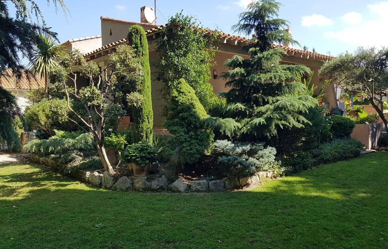 maison 6 pièces 200 m2 à vendre à Fontvieille (13990)