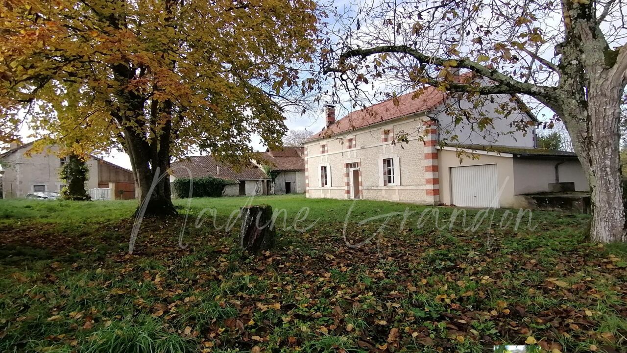 maison 4 pièces 124 m2 à vendre à Aubeterre-sur-Dronne (16390)