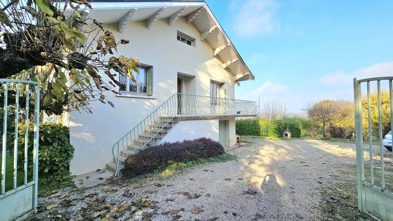 maison 5 pièces 113 m2 à vendre à Les Avenières Veyrins-Thuellin (38630)