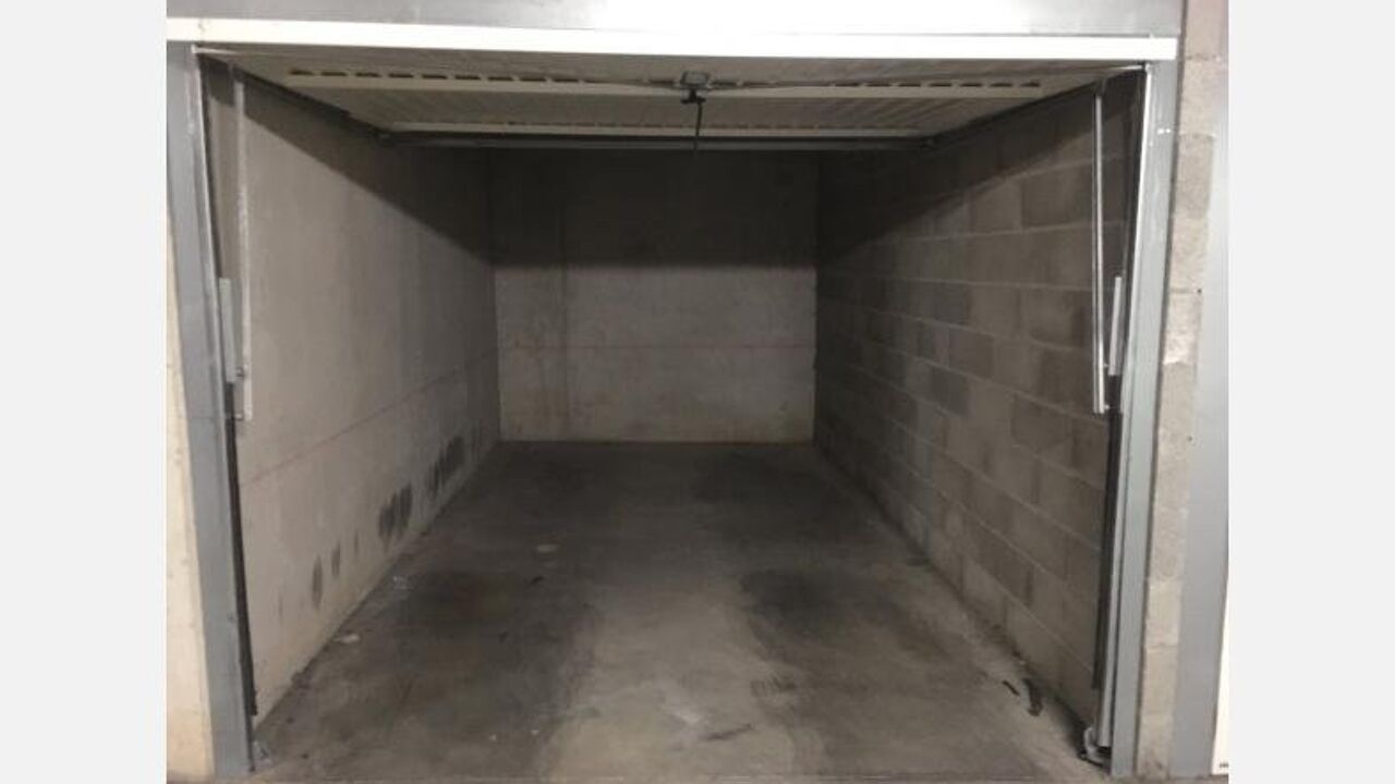 garage  pièces 12 m2 à vendre à Angers (49100)