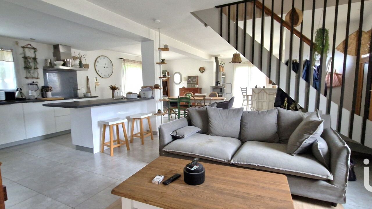 maison 5 pièces 135 m2 à vendre à Tinténiac (35190)