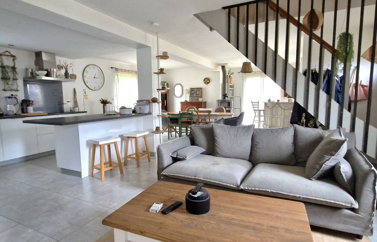 maison 5 pièces 135 m2 à vendre à Tinténiac (35190)