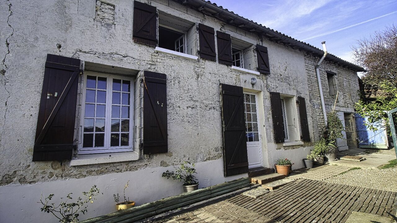 maison 4 pièces 112 m2 à vendre à Gourvillette (17490)