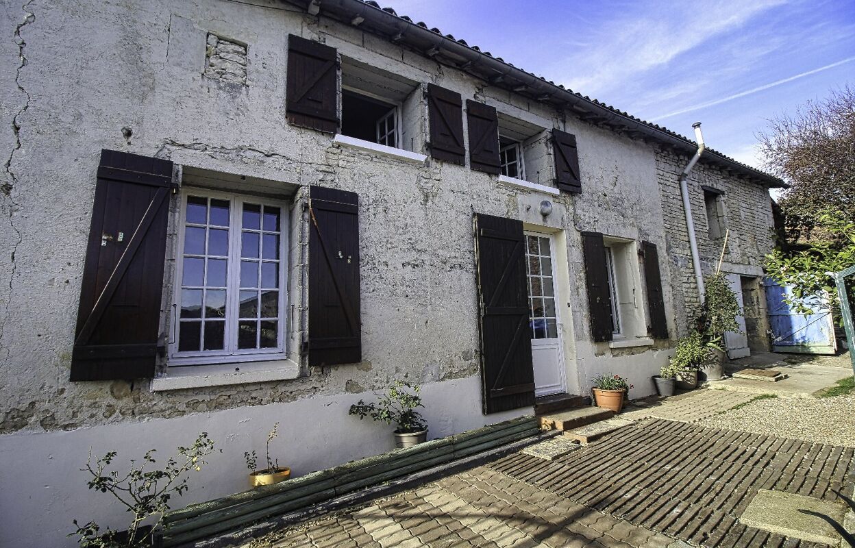 maison 4 pièces 112 m2 à vendre à Gourvillette (17490)