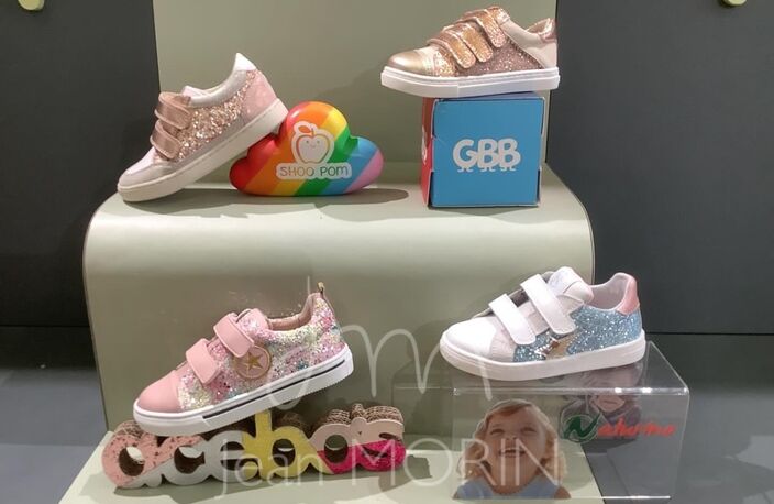 Magasin (Vêtements, Chaussures, etc.) — photo 4