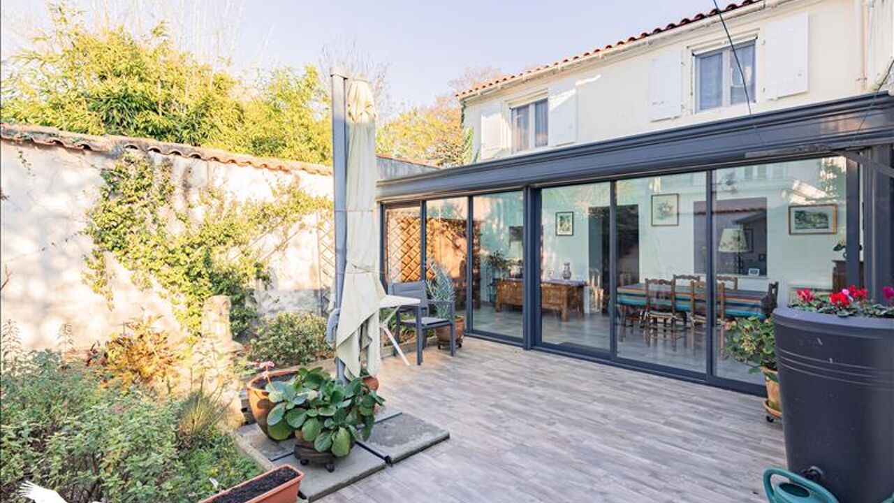 maison 4 pièces 108 m2 à vendre à Rochefort (17300)