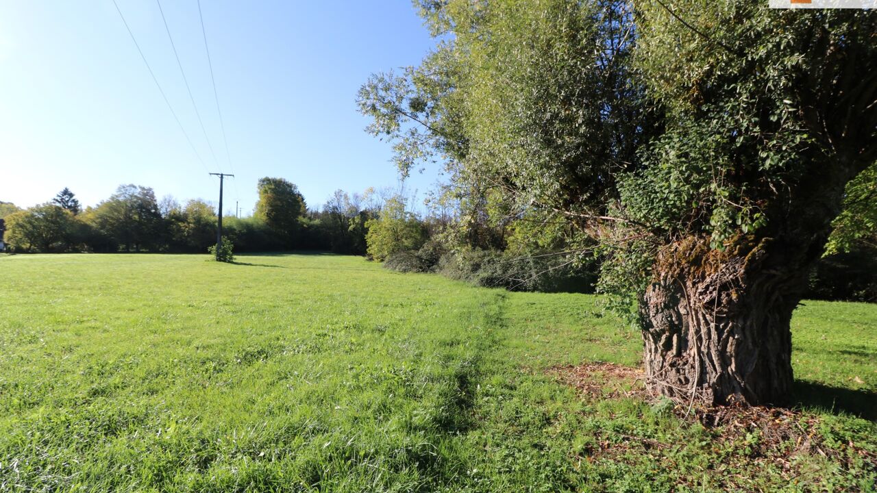 terrain  pièces 4230 m2 à vendre à Lons-le-Saunier (39000)