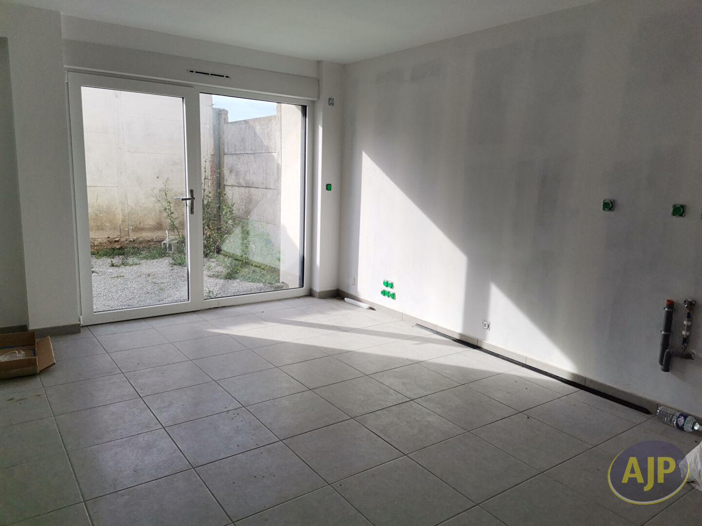 Agence immobilière de Ajp Immobilier St Marc sur Mer Tati