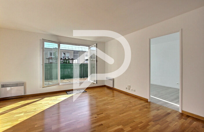 VILLENEUVE LA GARENNE - QUARTIER APOLLONIA - DUPLEX DE 5 PIEC... — photo 2