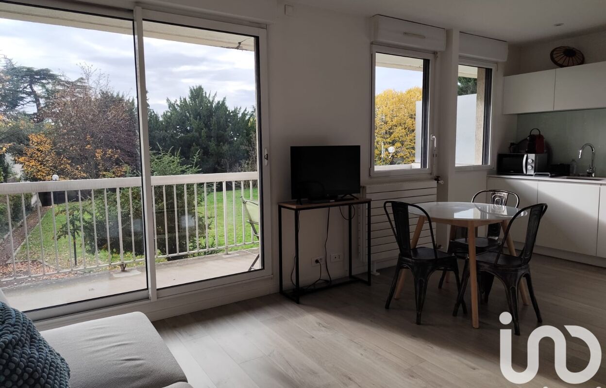 appartement 1 pièces 27 m2 à louer à Sceaux (92330)