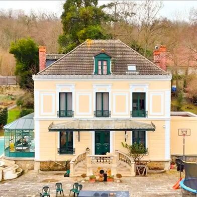 Maison 13 pièces 1086750 €