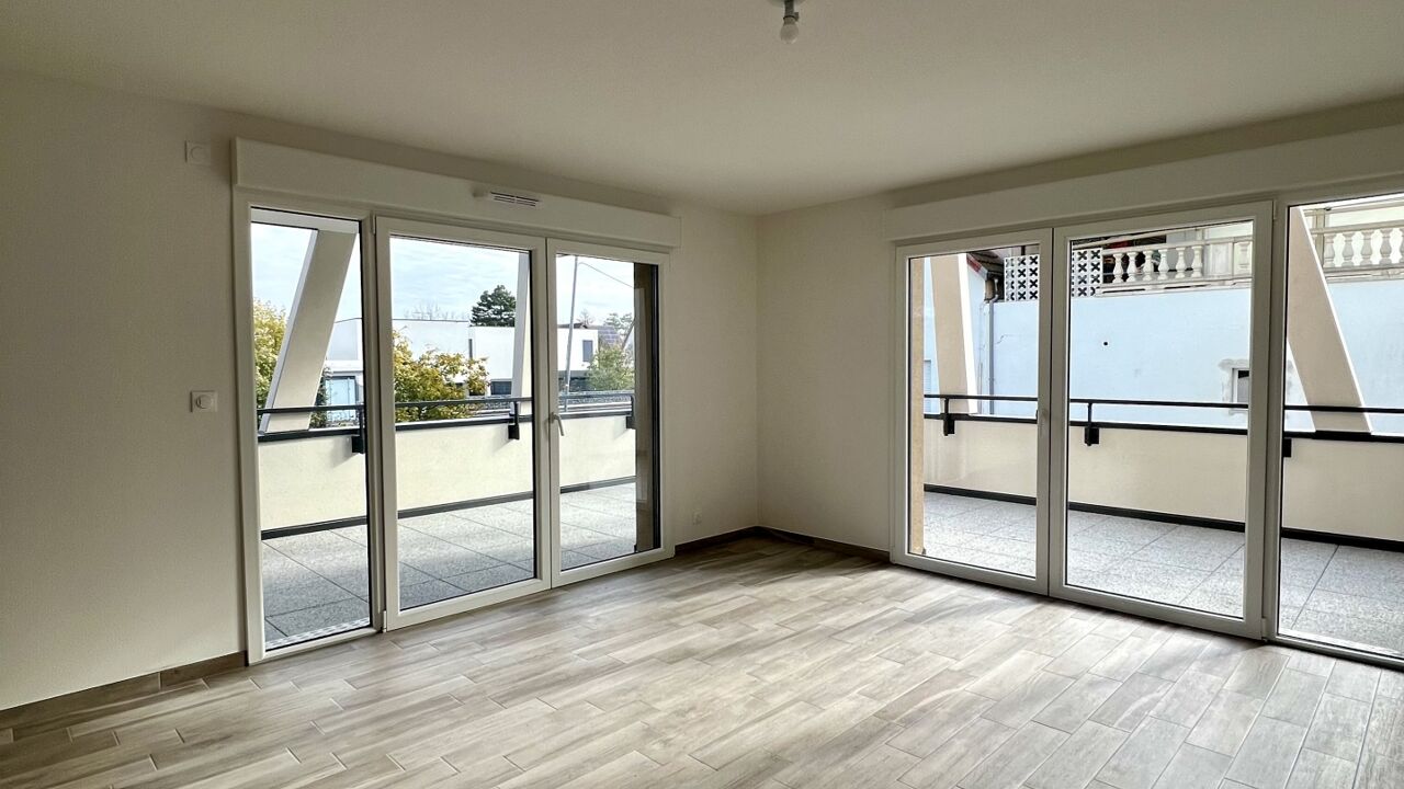 appartement 3 pièces 66 m2 à vendre à Saint-Louis (68300)