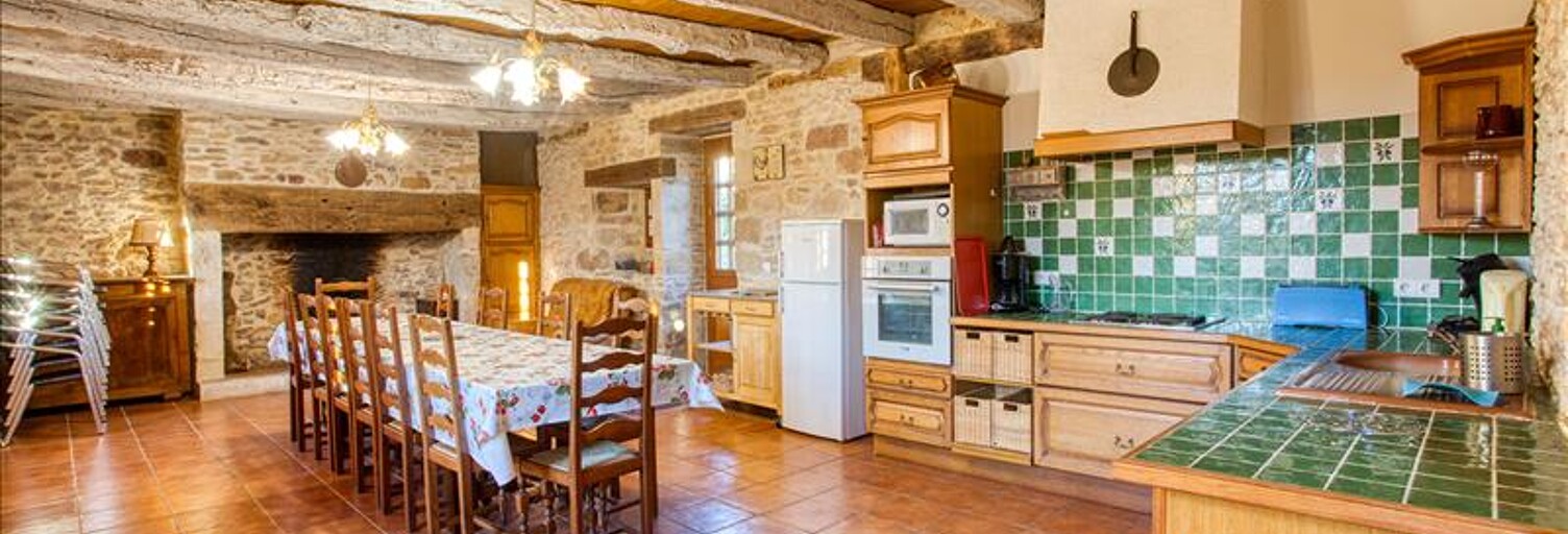 Maison 10 Pièces 270 m² à vendre à Thenon (24210)