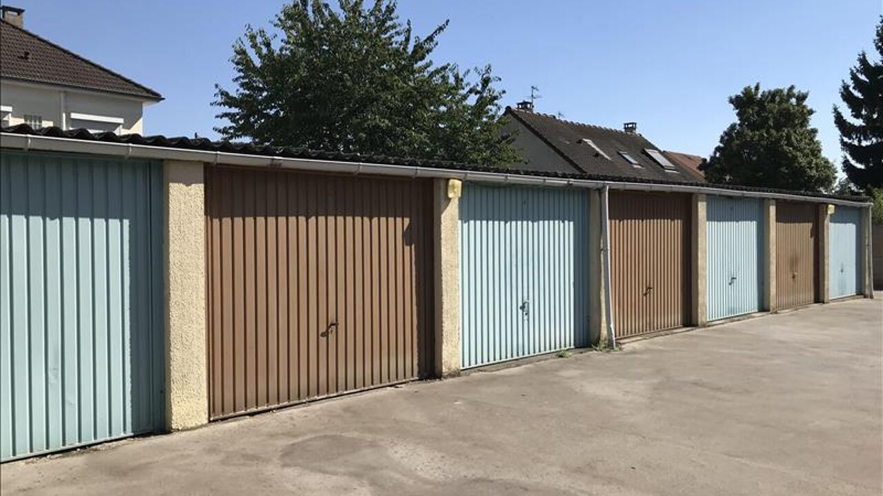 garage  pièces  m2 à vendre à Montmagny (95360)