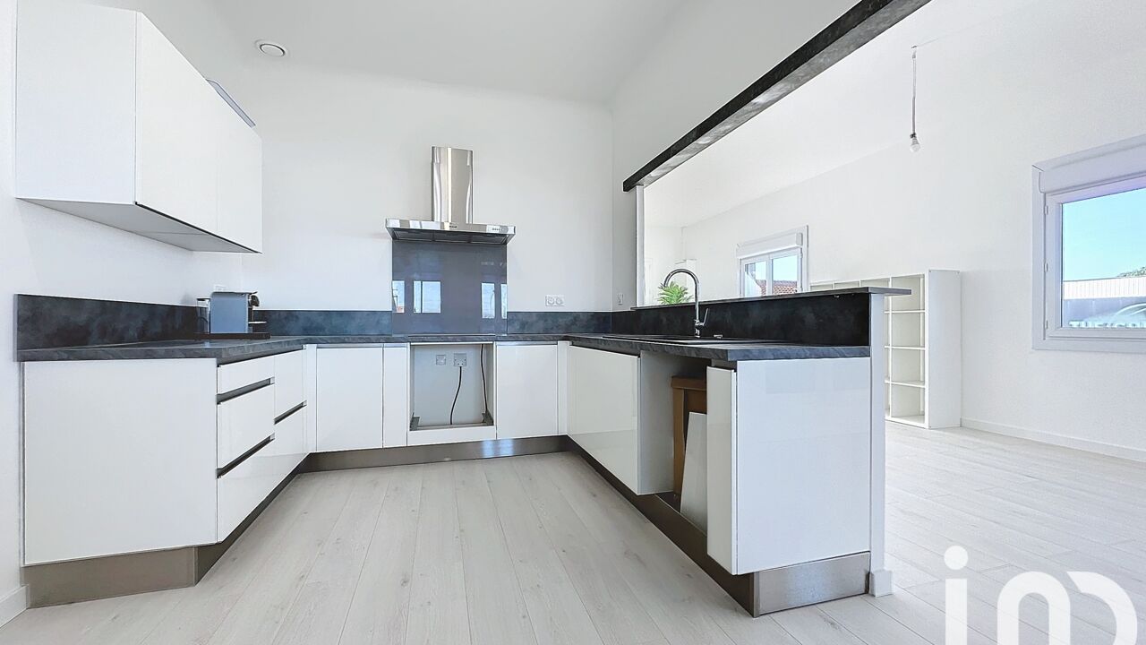 immeuble  pièces 280 m2 à vendre à Vendays-Montalivet (33930)