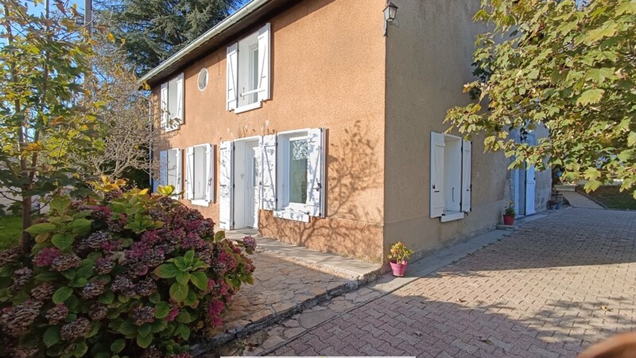 maison 5 pièces 132 m2 à vendre à Rochetoirin (38110)