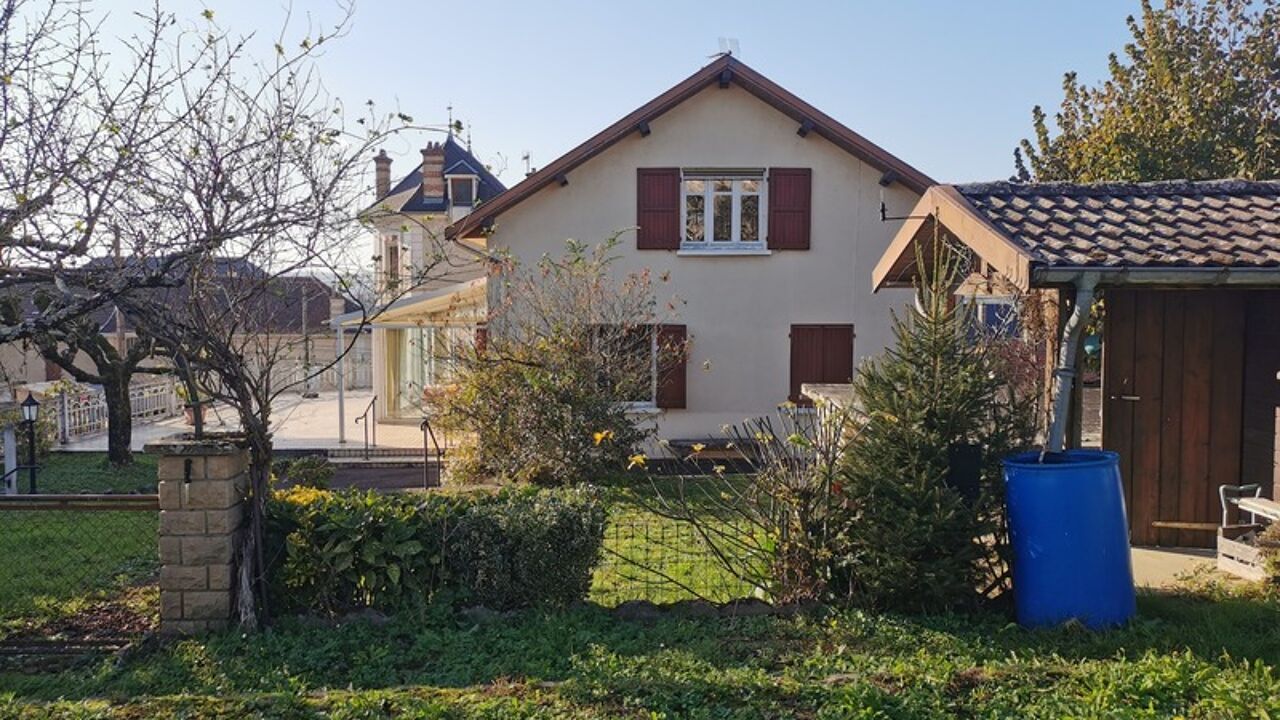 maison 7 pièces 138 m2 à vendre à Saint-Genix-sur-Guiers (73240)