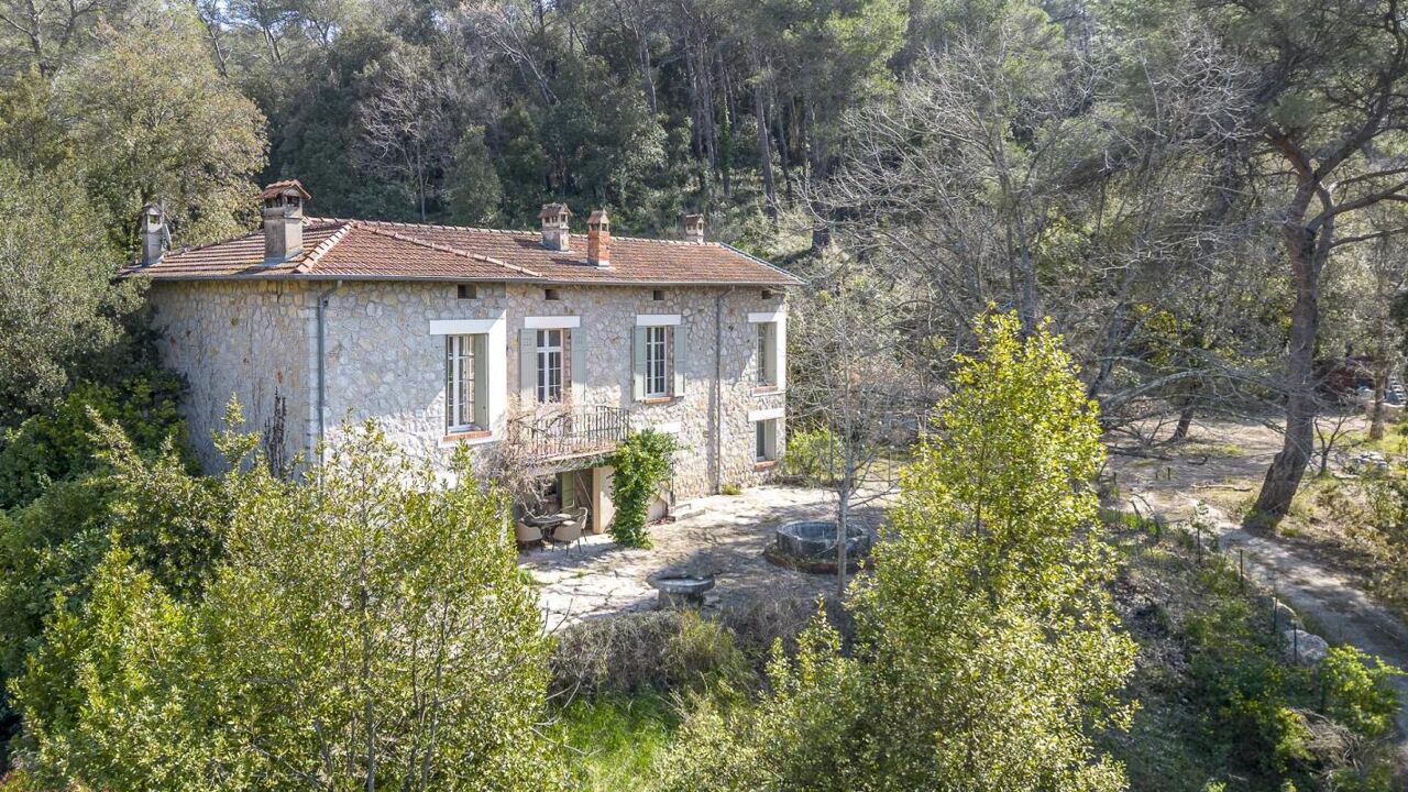 maison 7 pièces 300 m2 à vendre à Mougins (06250)