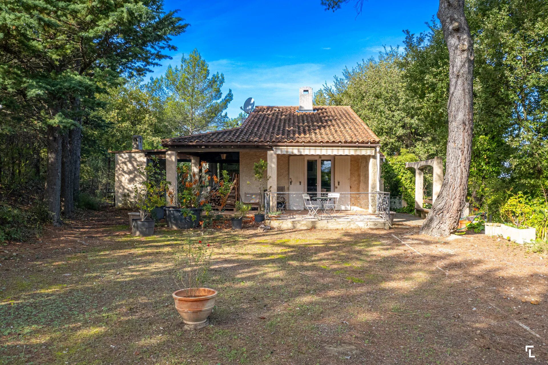 Villa / Maison 5 pièces  à vendre Aix-en-Provence 13100