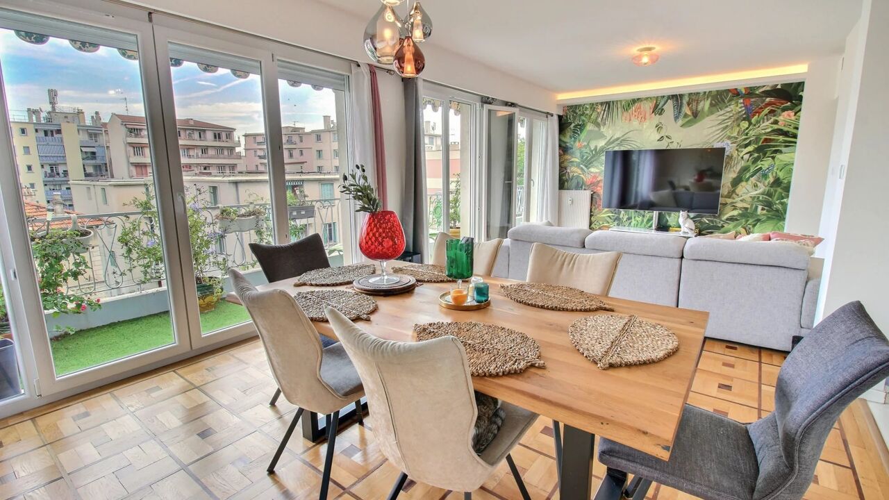 appartement 5 pièces 121 m2 à vendre à Nice (06000)