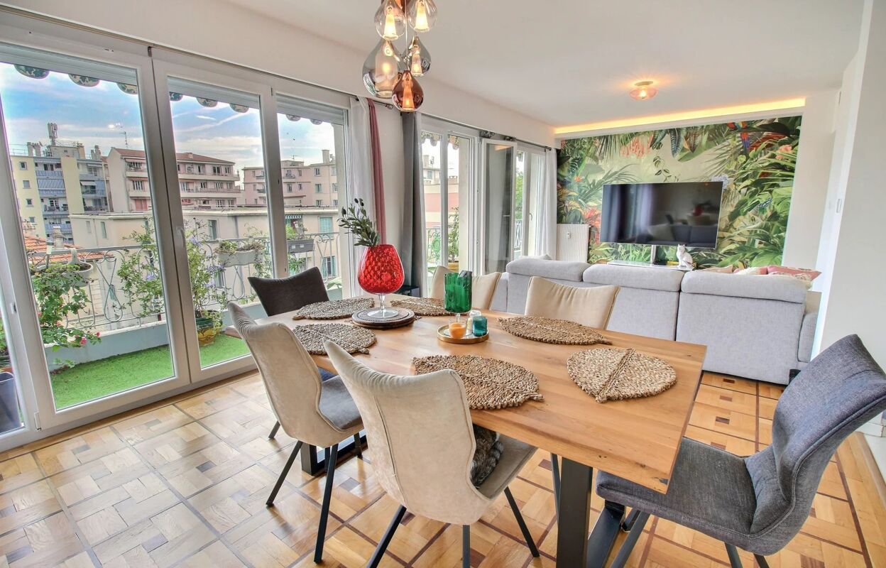 appartement 5 pièces 121 m2 à vendre à Nice (06000)