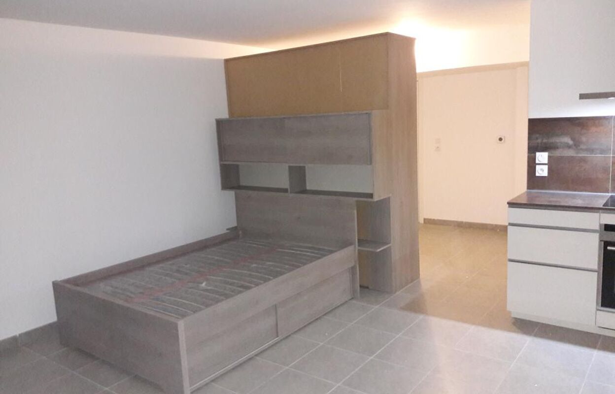 appartement 1 pièces 37 m2 à louer à Marseille 5 (13005)