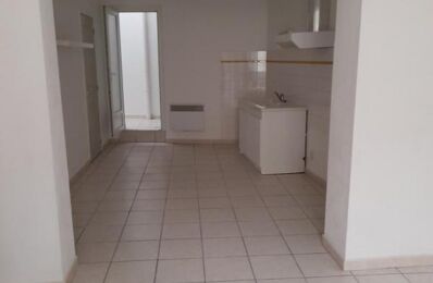 location appartement 710 € CC /mois à proximité de Clarensac (30870)