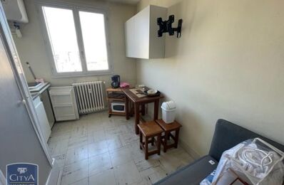 location appartement 335 € CC /mois à proximité de Beaucouzé (49070)